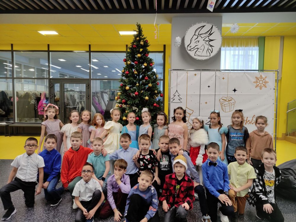 Елка зимняя: купить для школ и ДОУ с доставкой по всей России